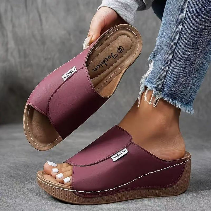Comfortable sandals with arch support