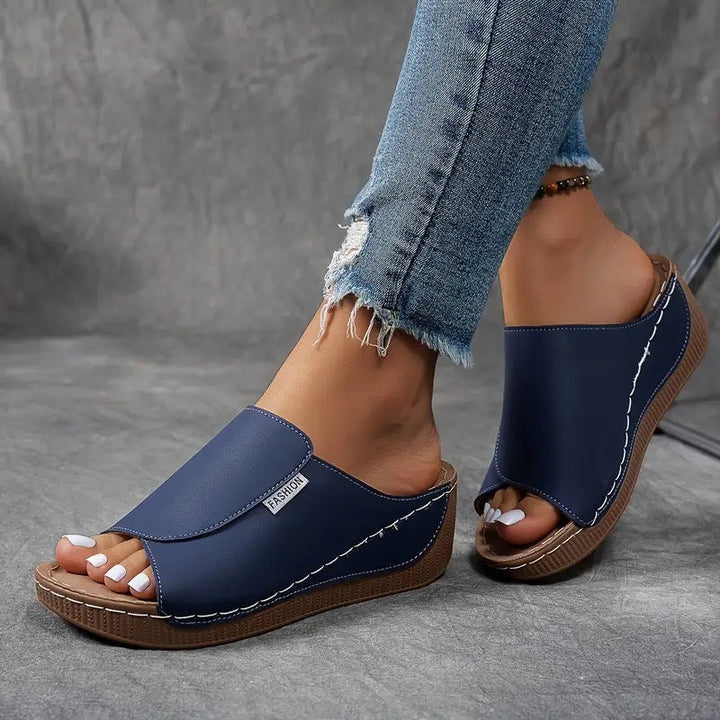 Comfortable sandals with arch support