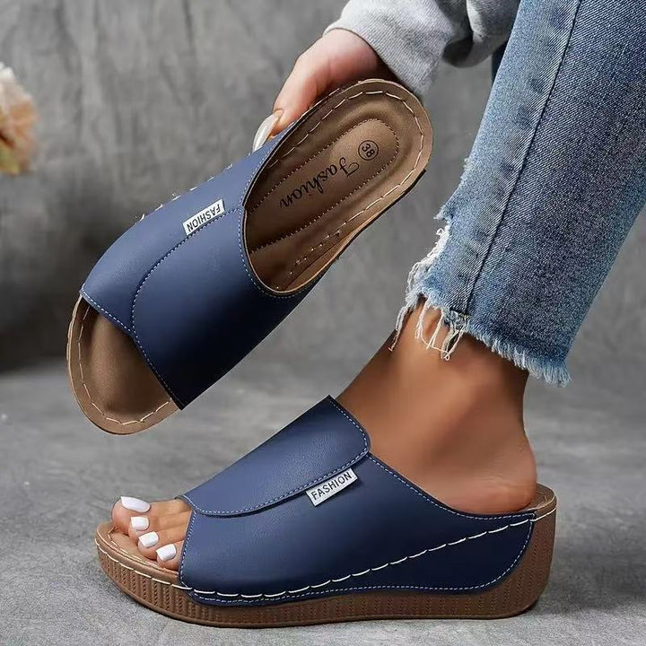 Comfortable sandals with arch support